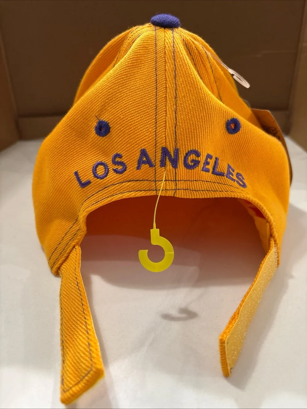 N/A la embroidered